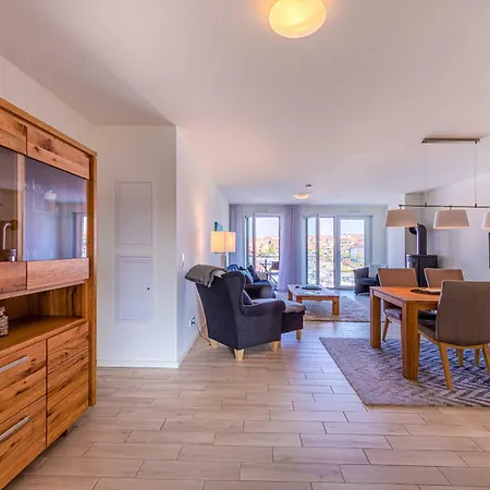 Moewe - In Der Hafenresidenz Mit Balkon & Wellness *