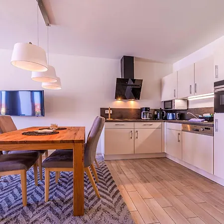 Apartment Moewe - In Der Hafenresidenz Mit Balkon & Wellness