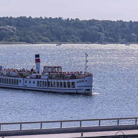 Moewe - In Der Hafenresidenz Mit Balkon & Wellness Apartmán